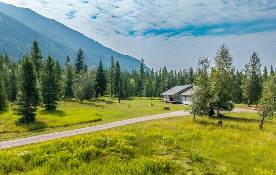 770 Spruce Mountain Road, Columbia Falls