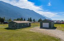 845 Berne Road, Columbia Falls